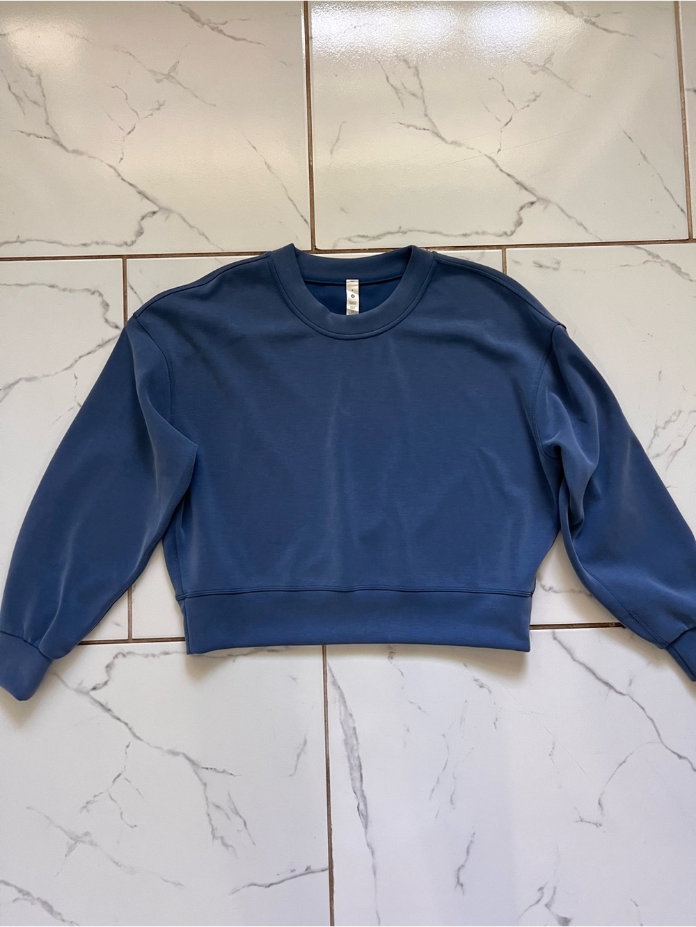 Lululemon Softstreme Perfectly Oversized Cropped Crew Pitch Blue Size 4 NWOT